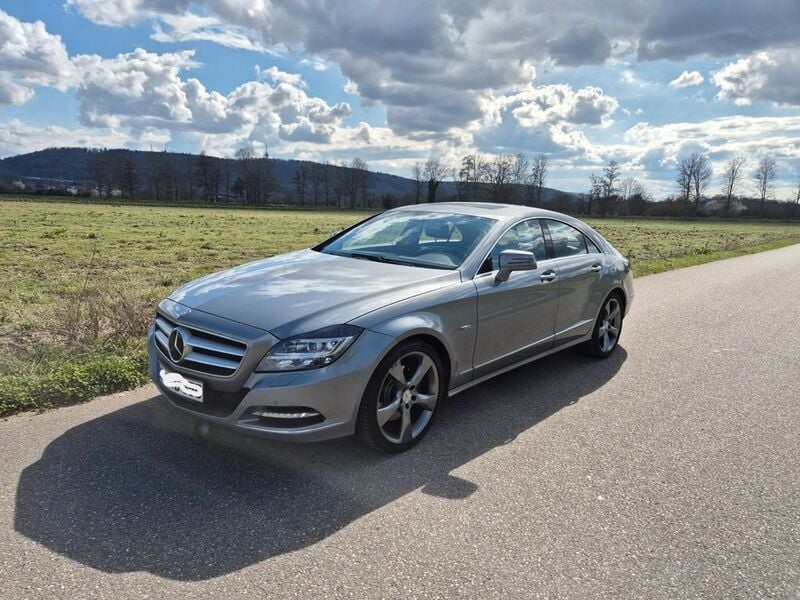 Grau Gebraucht 2011 Mercedes CLS250 Limousine | 18.500 € (Fairer Preis) - Bild 1/4
