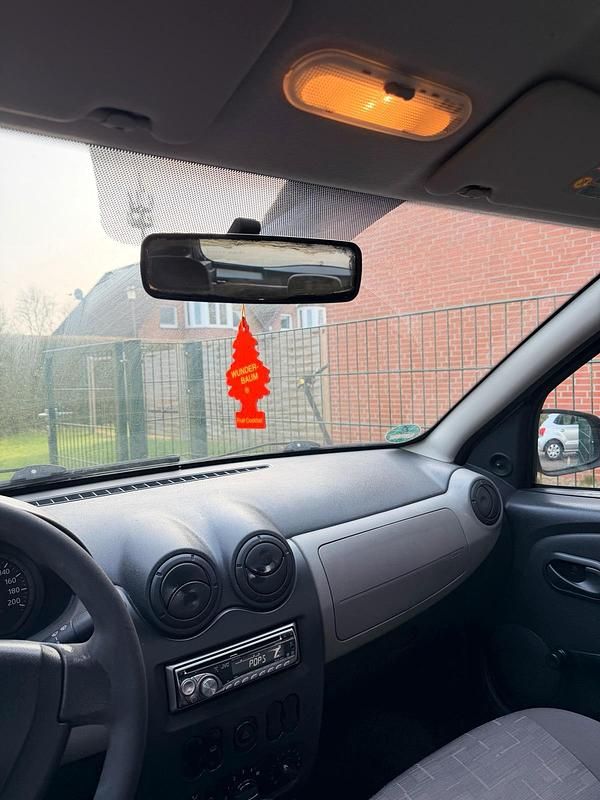 Gebraucht Dacia Sandero 75 PS (55 kW) 2009 Andere farben Kleinwagen