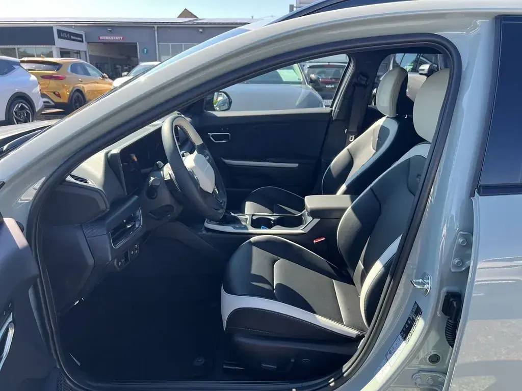 Neu Kia K4 GT-Line 179 PS (131 kW) 2026 Grau Kombi
