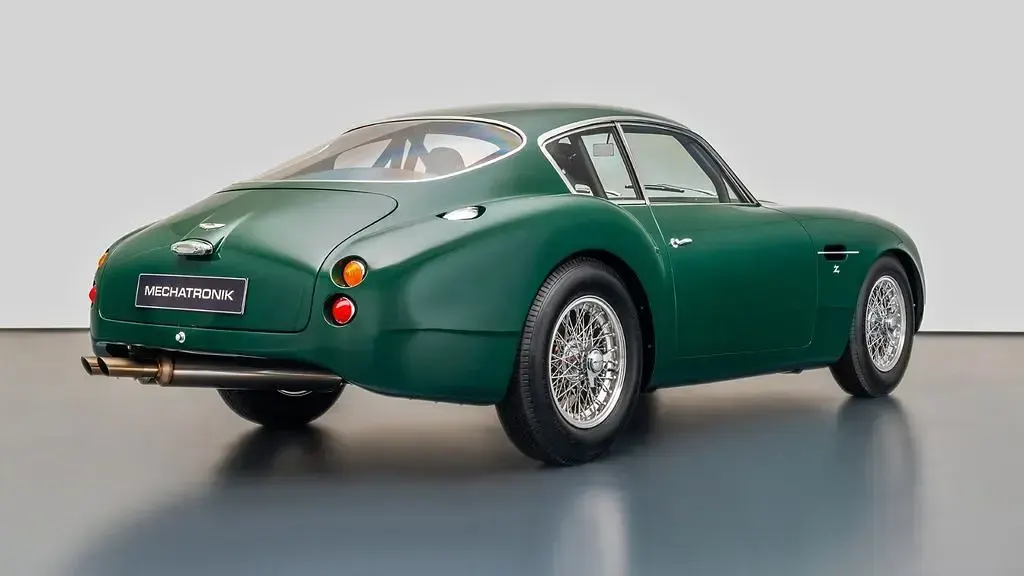 Gebraucht Aston Martin DB4 375 PS (275 kW) 2019 Grün