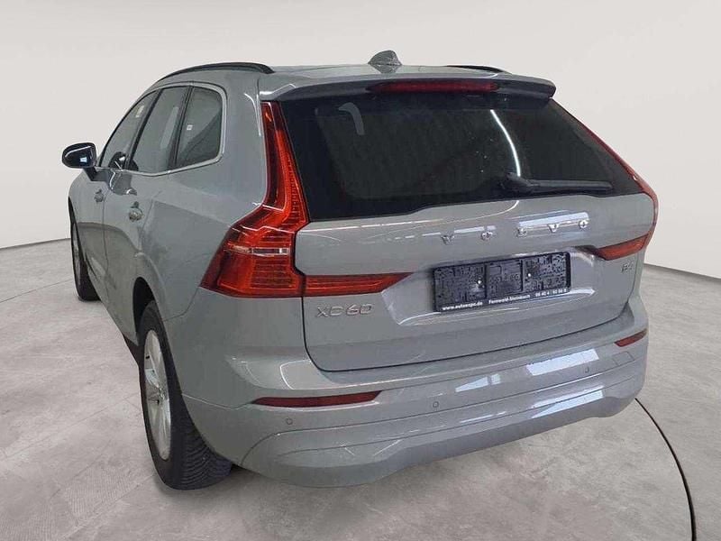 Usado Volvo XC60 Core 197 HP (144 kW) 2023 Cinzento SUV