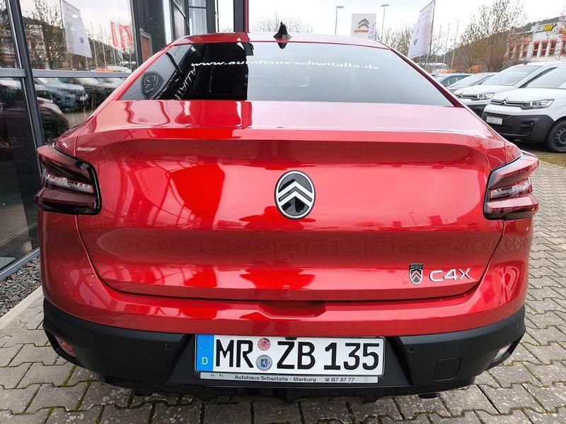 Neu Citroën C4 X 136 PS (100 kW) 2026 Rot SUV