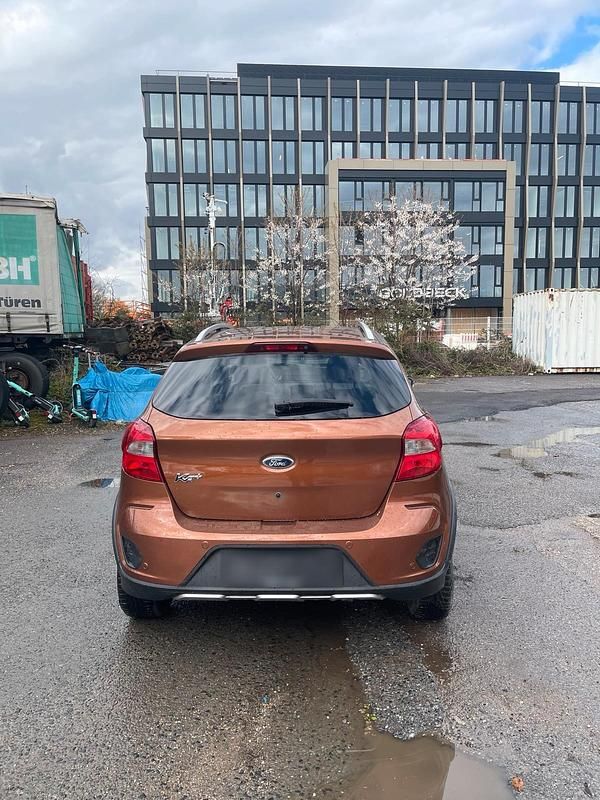 Second-hand Ford Ka Plus 85 CP (62 kW) 2019 Andere farben Hatchback