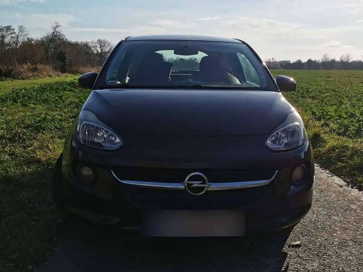 Gebraucht Opel Adam 69 PS (50 kW) 2013 Schwarz Kleinwagen