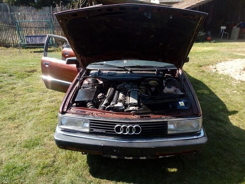 Rot Gebraucht 1990 Audi 200 Limousine | 8.500 € - Bild 1/4