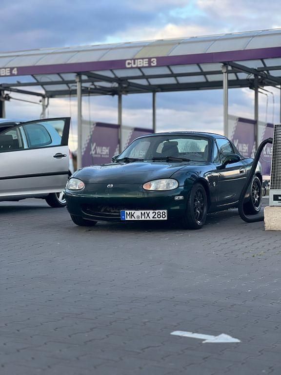 Grün Gebraucht 1999 Mazda MX5 Cabrio | 4.755 € (Fairer Preis) - Bild 1/4