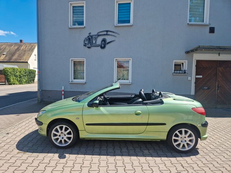 Gebraucht Peugeot 206 CC Platinum 136 PS (100 kW) 2001 Grün Cabrio