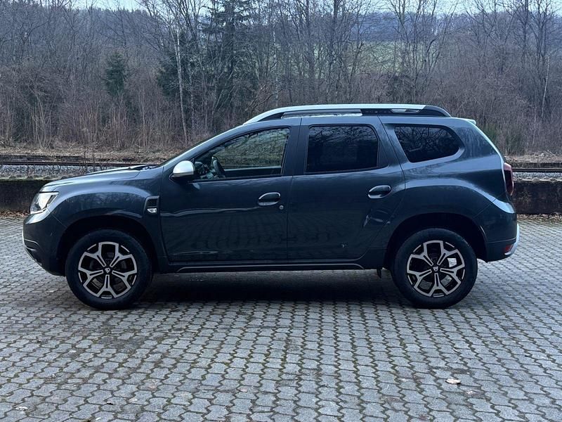Gebraucht Dacia Duster Prestige 131 PS (96 kW) 2020 Grau SUV