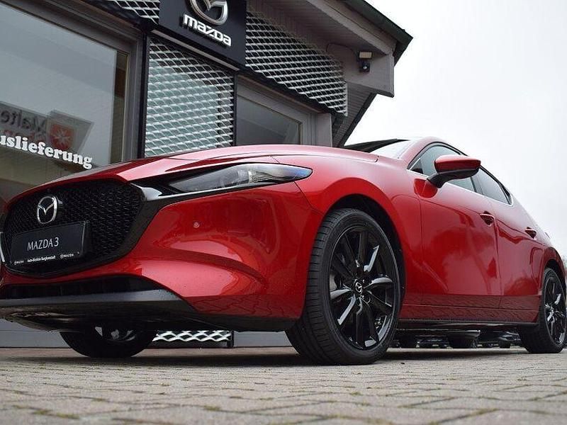 Gebraucht Mazda 3 Exclusive-Line 186 PS (136 kW) 2024 Rot Limousine