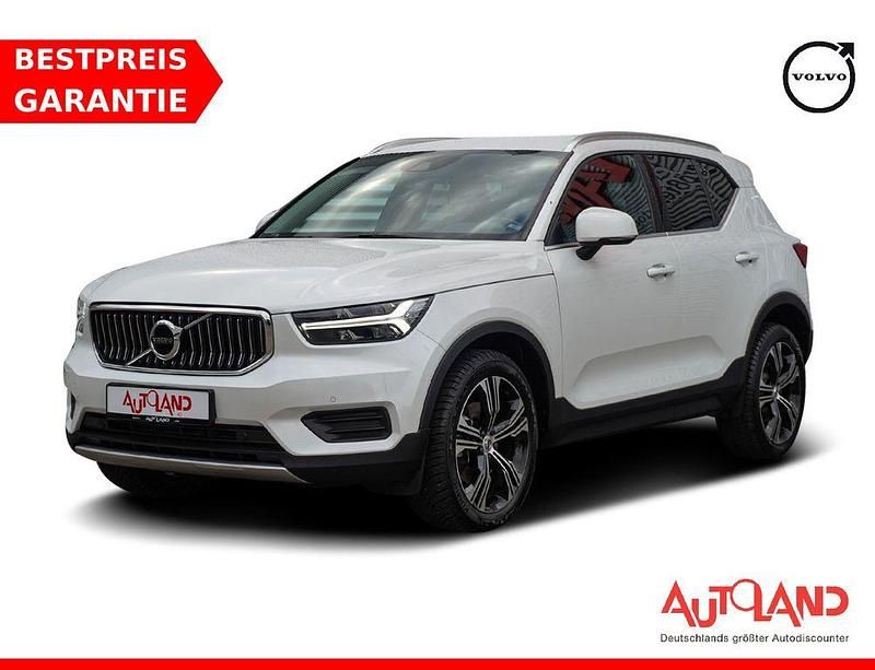 Weiß Gebraucht 2020 Volvo XC40 Inscription SUV | 29.950 € (Fairer Preis) - Bild 1/4
