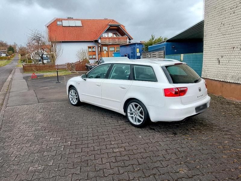 Gebraucht Seat Exeo 160 PS (117 kW) 2011 Weiß Kombi