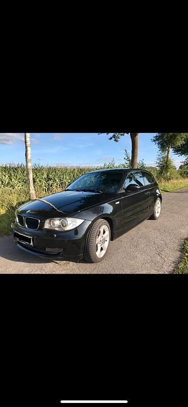 Schwarz Gebraucht 2007 BMW 120 Coupé Coupé | 6.700 € - Bild 1/4