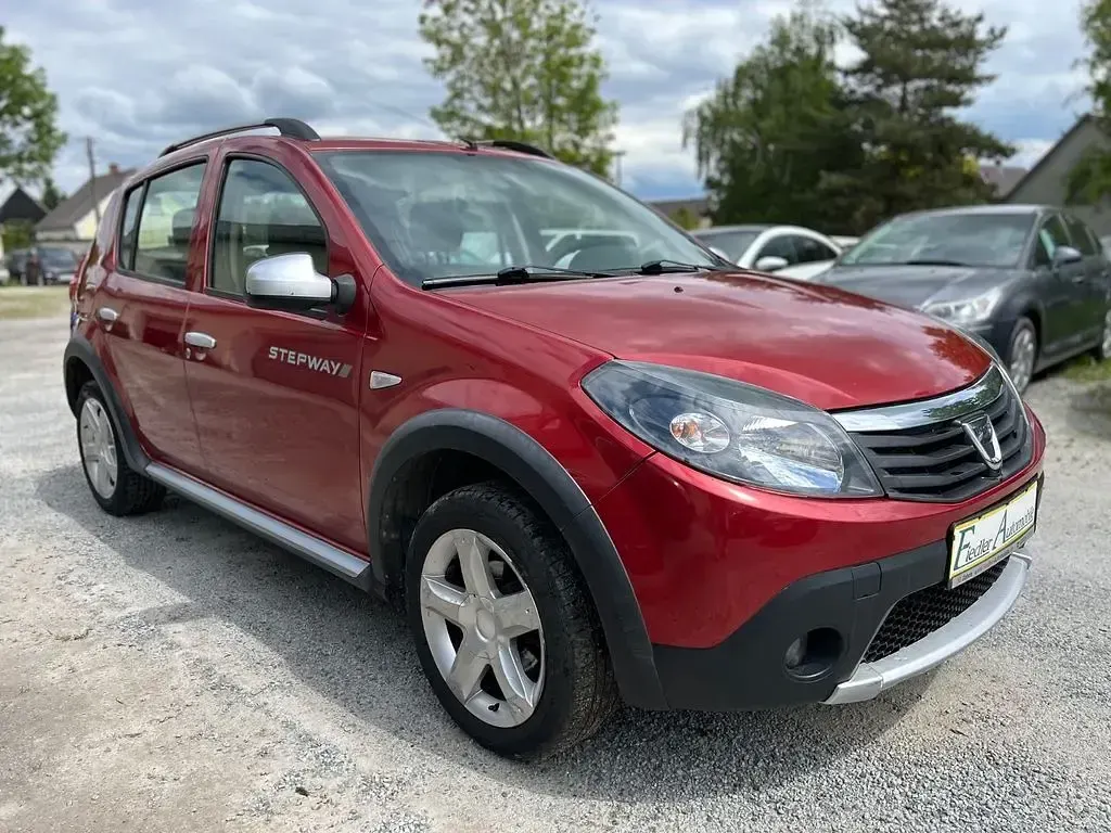 Gebraucht Dacia Sandero Stepway 84 PS (61 kW) 2012 Orange Limousine