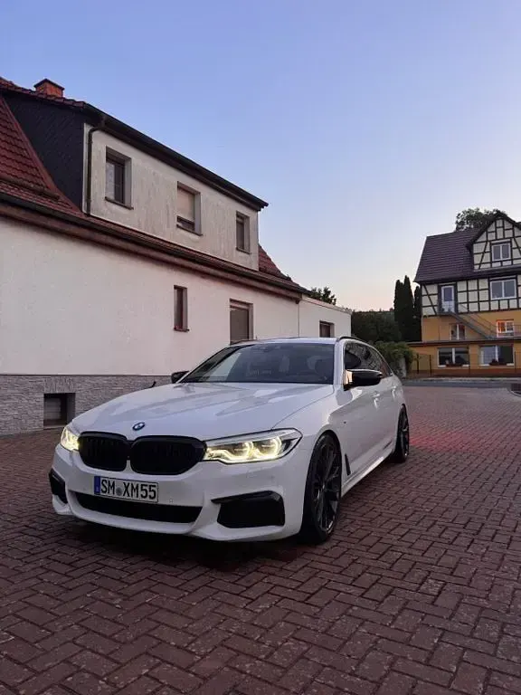 Gebraucht BMW M550 Performance 400 PS (294 kW) 2019 Weiß Kombi