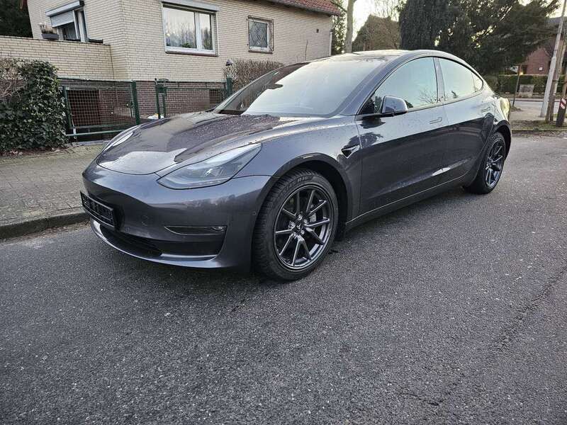 Gebraucht 2021 Tesla Model 3 Limousine | 26.999 € (Guter Preis) - Bild 1/4