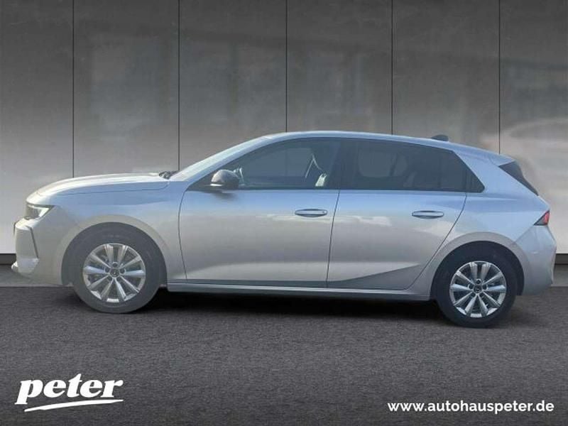 Gebraucht Opel Astra Edition 131 PS (96 kW) 2025 Kristall silber () Limousine