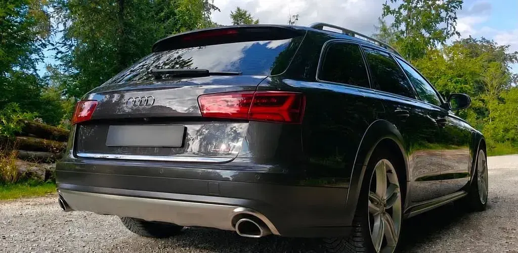 Gebraucht Audi A6 Allroad 218 PS (160 kW) 2017 Grau Kombi