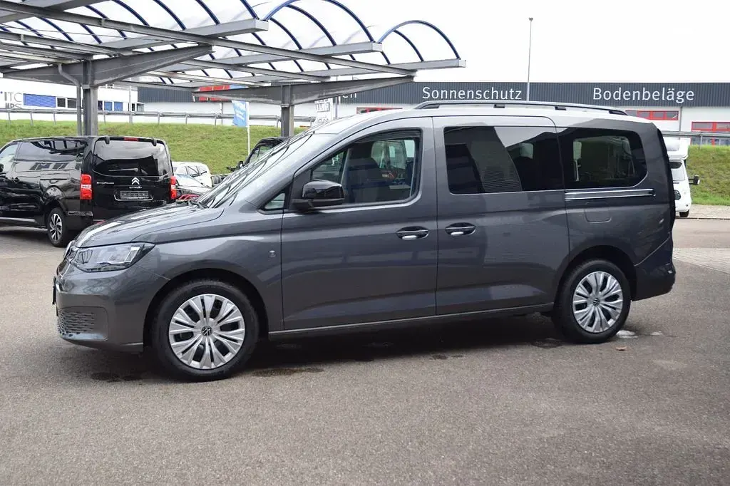 Neu VW Caddy 122 PS (89 kW) 2025 Grau Van / Kleinbus