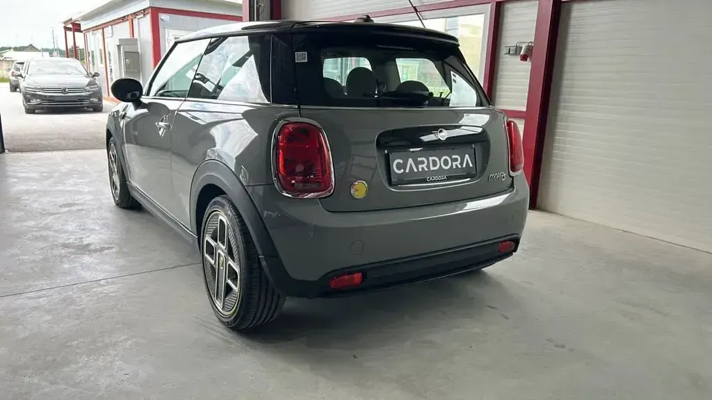 Gebraucht Mini Cooper SE 135 kW (184 PS) 2021 Grau Kleinwagen
