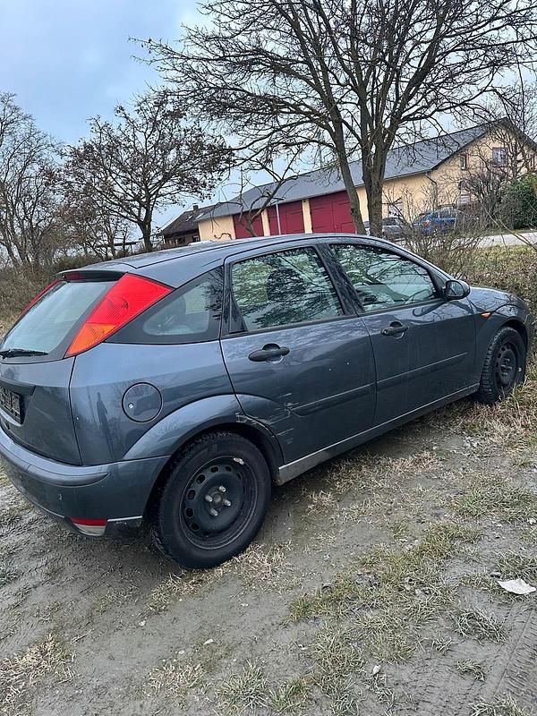Gebraucht Ford Focus 101 PS (74 kW) 2003 Grau Limousine