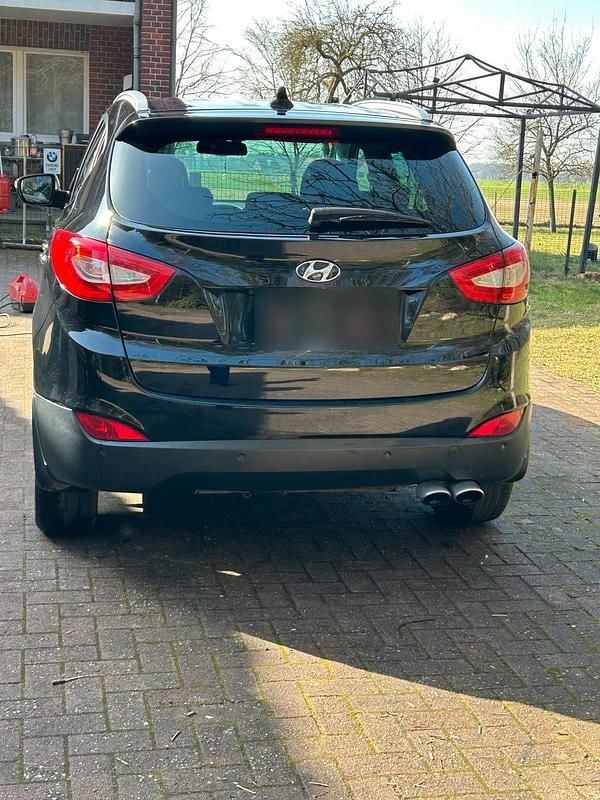 Gebraucht Hyundai ix35 166 PS (122 kW) 2015 Schwarz SUV
