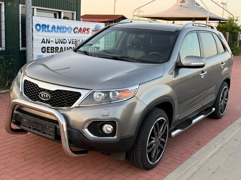 Silber Gebraucht 2011 Kia Sorento Spirit SUV | 8.400 € (Fairer Preis) - Bild 1/4