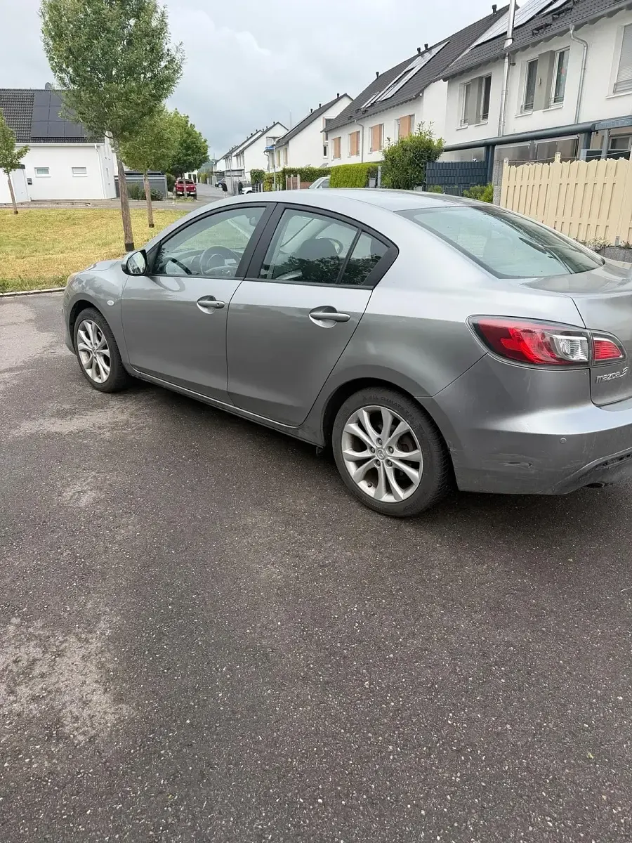 Gebraucht Mazda 3 105 PS (77 kW) 2010 Limousine