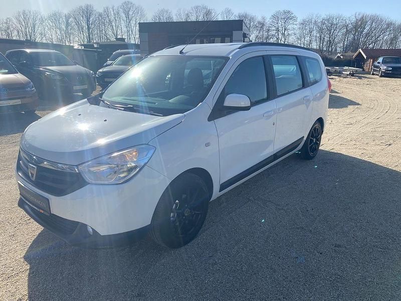 Gebraucht Dacia Lodgy Lauréate 83 PS (61 kW) 2014 Weiß Van / Kleinbus