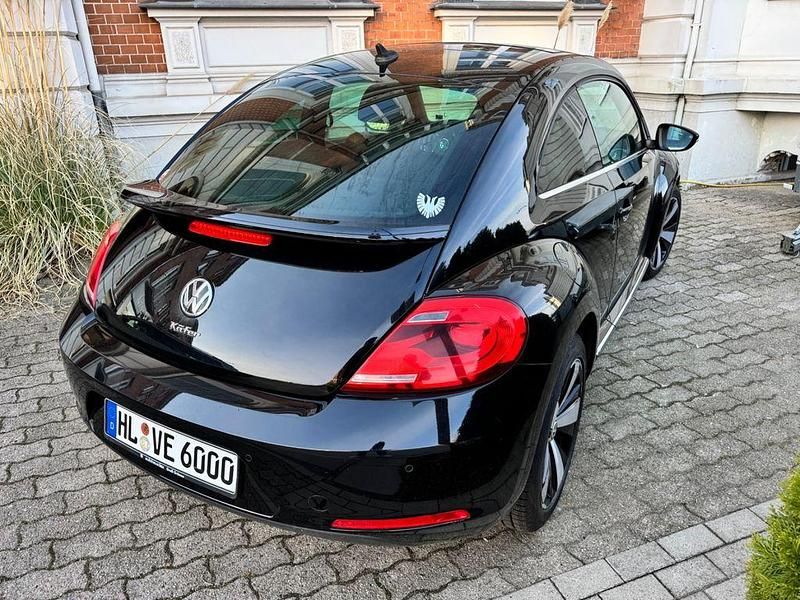 Gebraucht VW Beetle Cup 105 PS (77 kW) 2014 Schwarz Kleinwagen