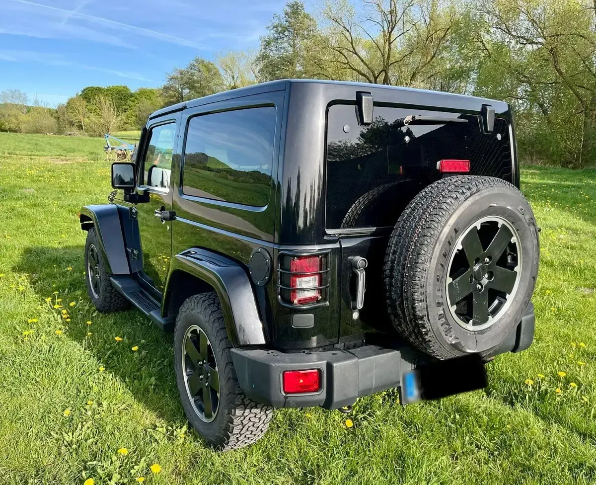 Gebraucht Jeep Wrangler 200 PS (147 kW) 2012 Schwarz SUV