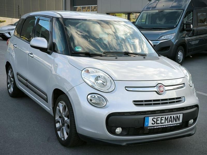 Gebraucht Fiat 500L Living 105 PS (77 kW) 2015 Silber Van / Kleinbus