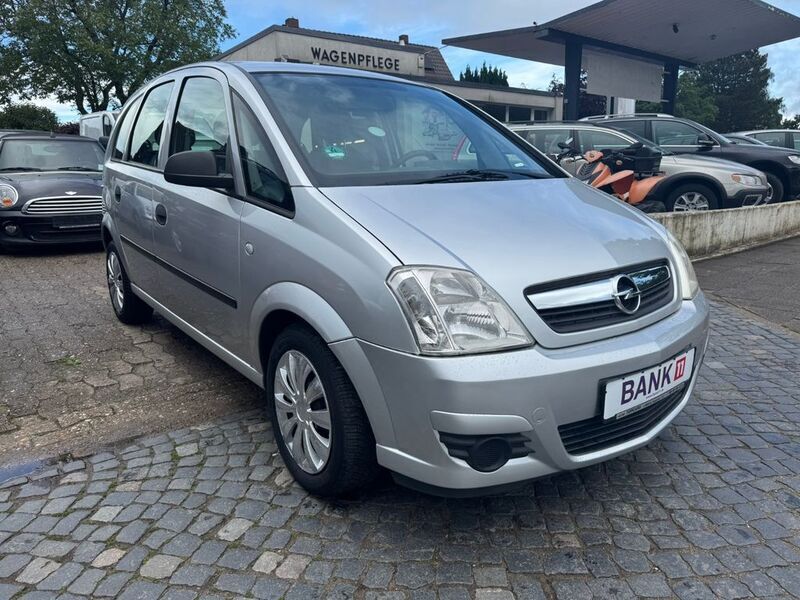 Silber Gebraucht 2009 Opel Meriva Selection Van / Kleinbus | 3.990 € (Etwas zu teuer) - Bild 1/4