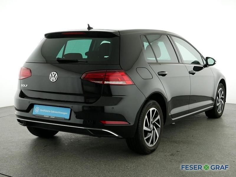Gebraucht VW Golf VII Join 150 PS (110 kW) 2018 Deep black perleffekt Limousine