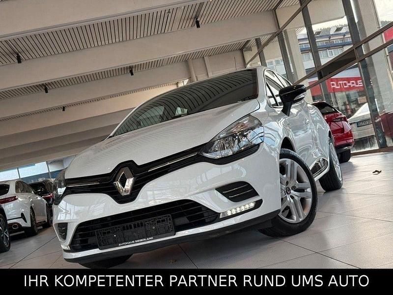 Weiß Gebraucht 2018 Renault Clio IV LIMITED Kleinwagen | 7.400 € (Guter Preis) - Bild 1/4