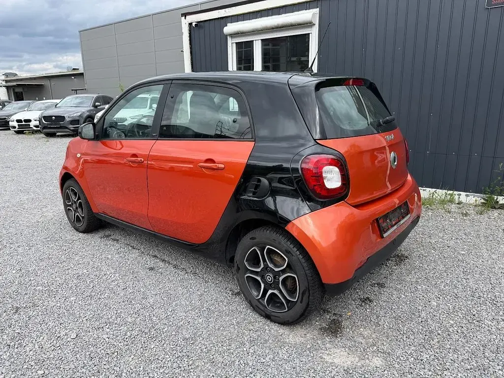 Używany Smart ForFour 71 KM (52 kW) 2017 Czarny Hatchback