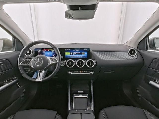 Gebraucht Mercedes GLA200 Progressive 163 PS (119 kW) 2024 SUV