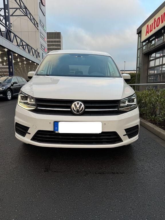 Weiß Gebraucht 2016 VW Caddy Trendline Van / Kleinbus | 9.500 € (Superpreis) - Bild 1/4