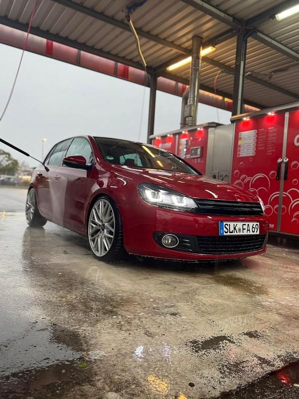 Andere farben Gebraucht 2009 VW Golf VI Kleinwagen | 9.500 € - Bild 1/4