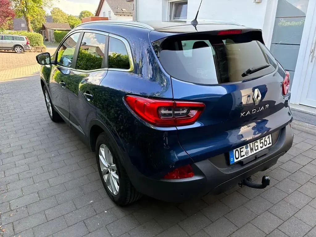 Gebraucht Renault Kadjar Experience 131 PS (96 kW) 2015 Blau SUV