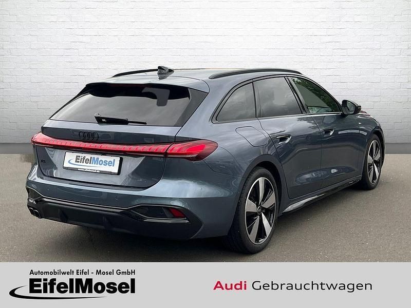 Gebraucht Audi A5 Sport 204 PS (150 kW) 2025 Blau Coupé