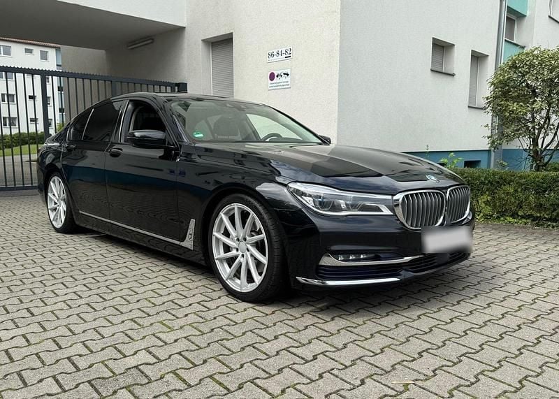 Gebraucht BMW 730 265 PS (194 kW) 2017 Schwarz Limousine