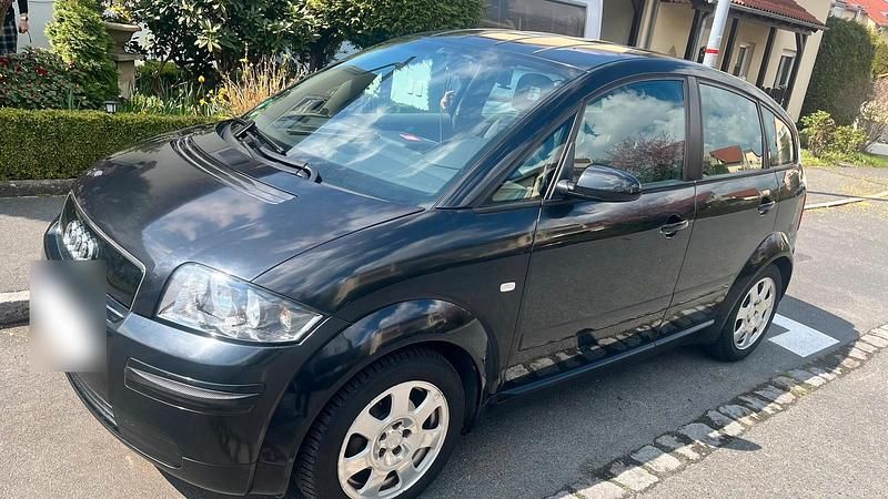 Second-hand Audi A2 75 CP (55 kW) 2001 Negru Hatchback