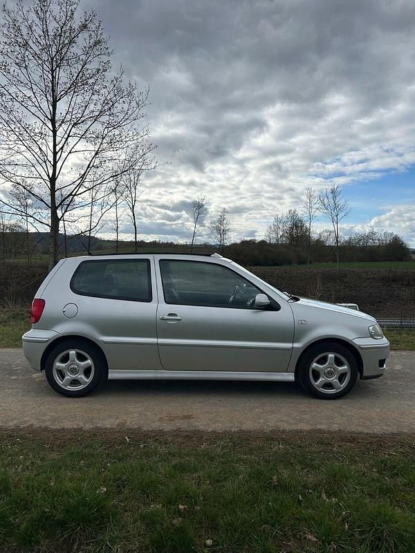 Gebraucht VW Polo Edition 60 PS (44 kW) 2001 Silber Limousine