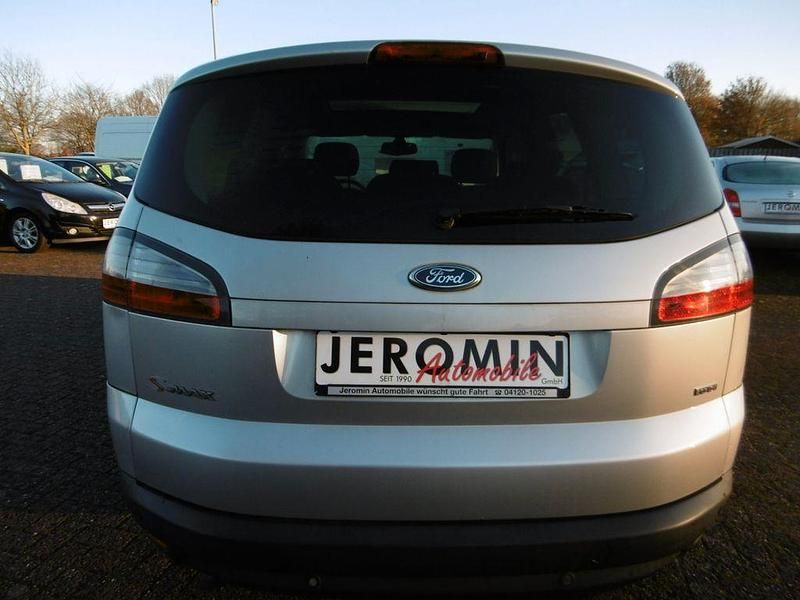 Gebraucht Ford S-MAX Titanium 140 PS (102 kW) 2006 Silber Van / Kleinbus
