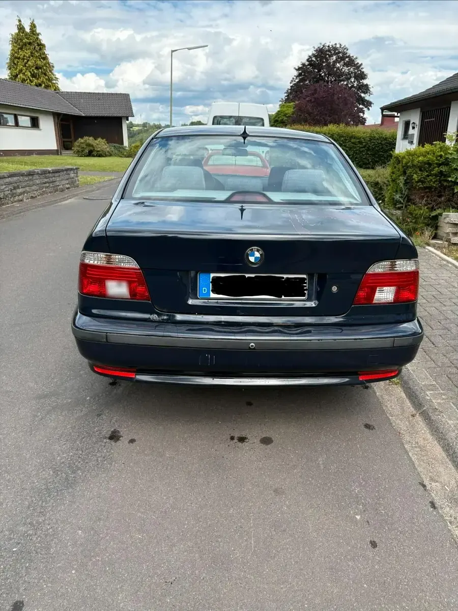 Gebraucht BMW 520 Basis 150 PS (110 kW) 1998 Blau Limousine