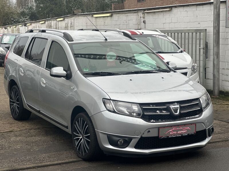 Silber Gebraucht 2014 Dacia Logan MCV Kombi | 4.990 € (Fairer Preis) - Bild 1/4