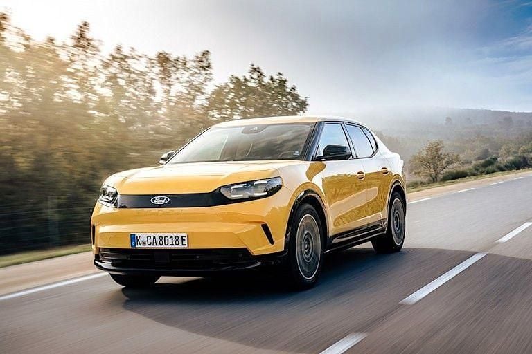Nowe Ford Capri Standard Range 125 kW (170 KM) 2026 Żółty SUV