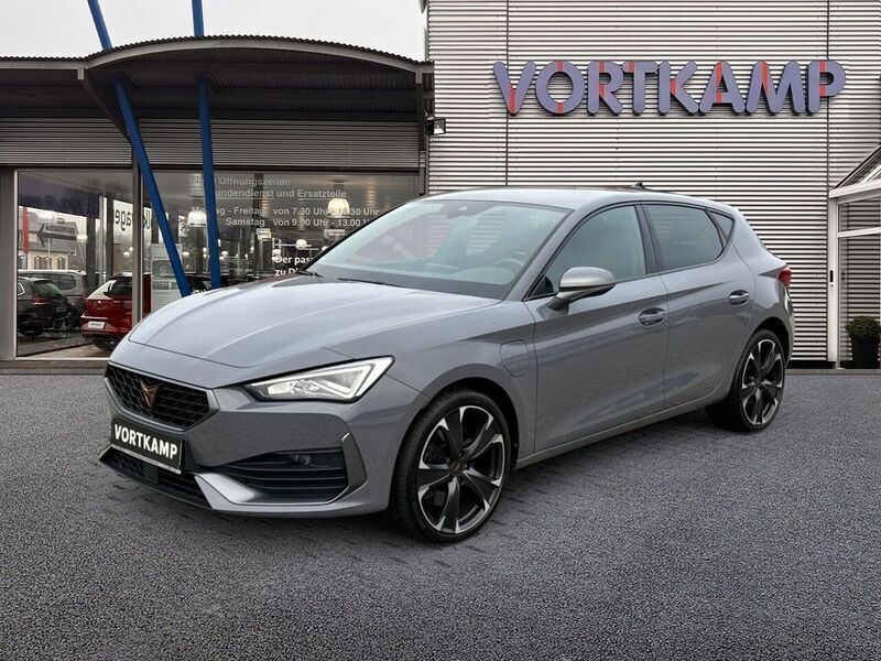 Graphengrau Gebraucht 2021 Cupra Leon Limousine | 24.890 € (Fairer Preis) - Bild 1/4