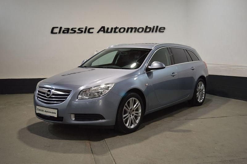 Silber Gebraucht 2009 Opel Insignia Edition Kombi | 6.900 € (Teuer) - Bild 1/4