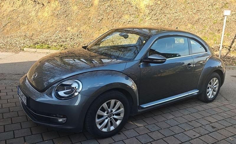 Gebraucht VW Beetle Design 160 PS (117 kW) 2013 Grau Kleinwagen